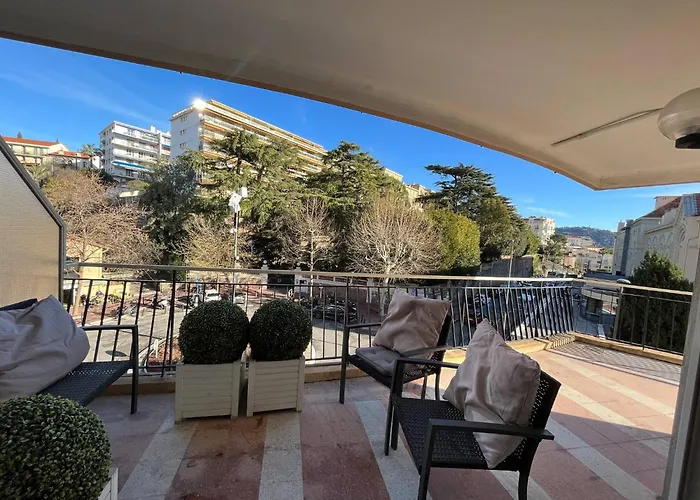 Comfortable And Fully Equiped Two Bedroom Apartment