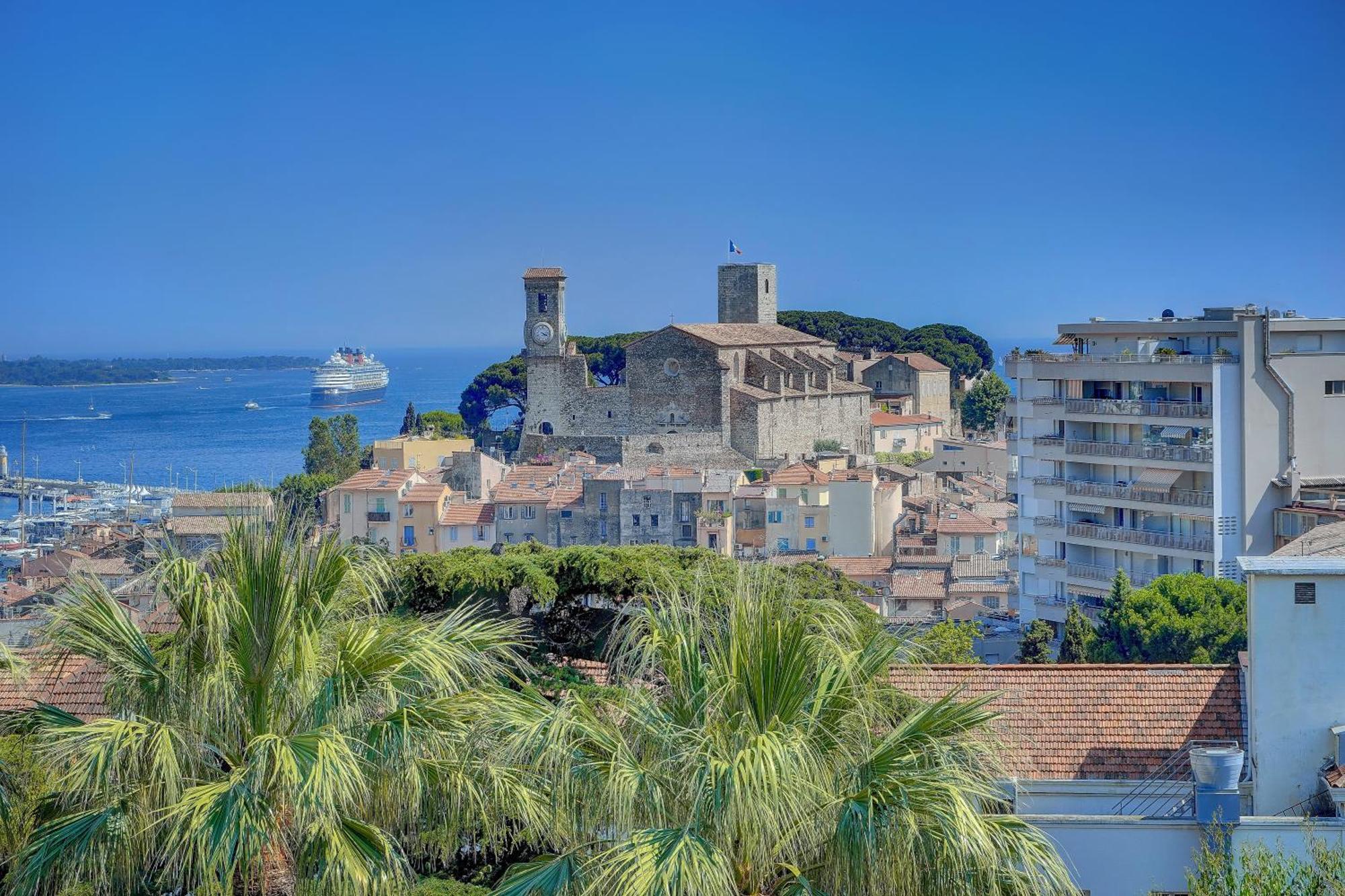 Appartement Comfortable And Fully Equiped Two Bedroom Cannes