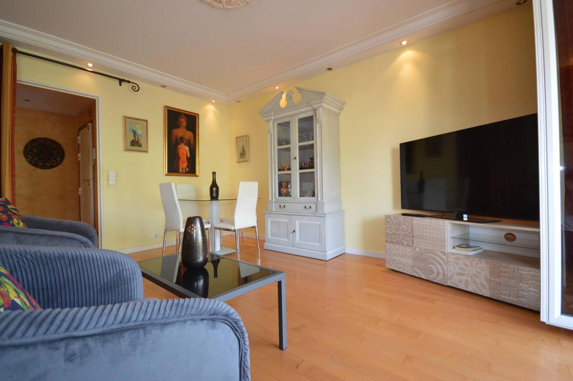 Comfortable And Fully Equiped Two Bedroom * Cannes