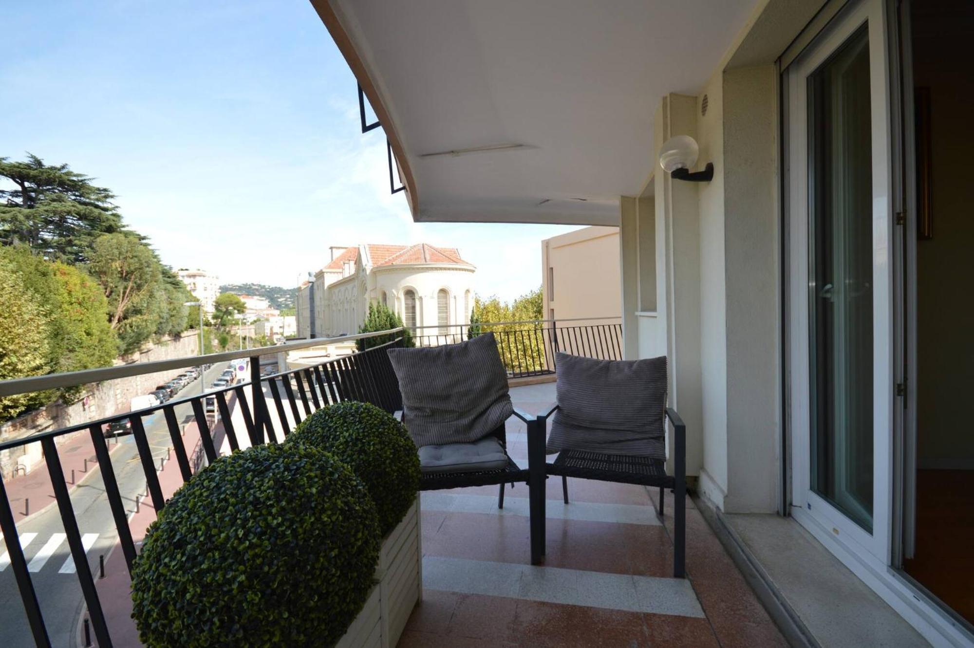 Appartement Comfortable And Fully Equiped Two Bedroom