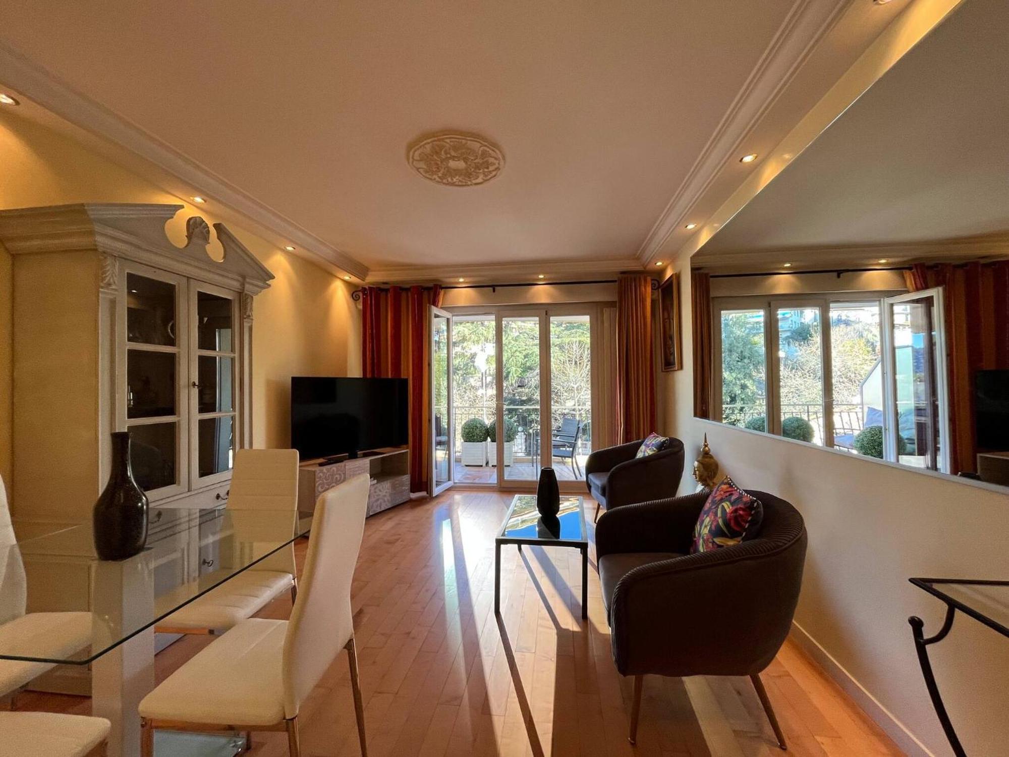 Appartement Comfortable And Fully Equiped Two Bedroom *