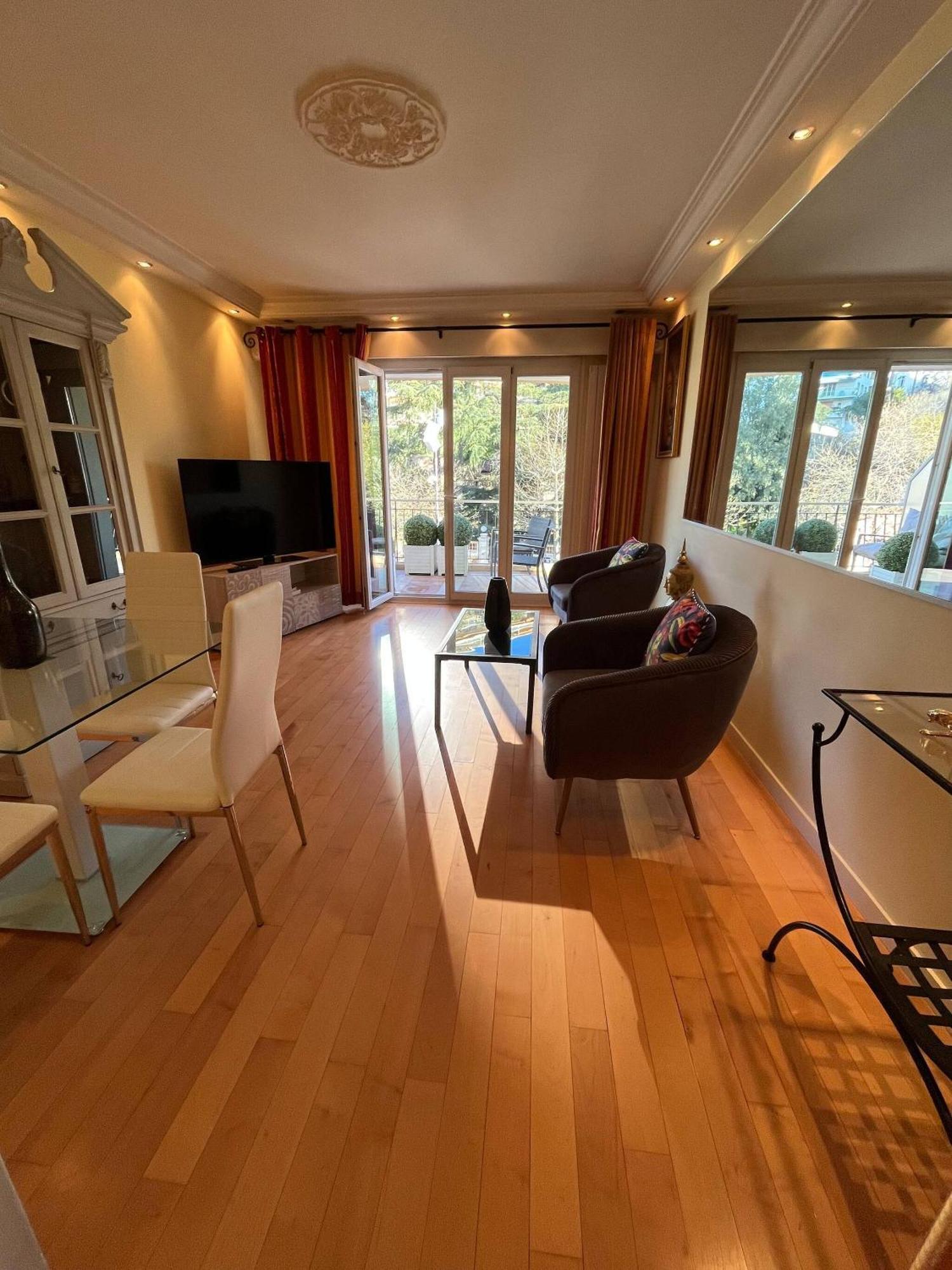Comfortable And Fully Equiped Two Bedroom Appartement